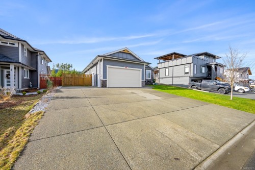 2479 Kentmere Ave, Cumberland, BC 