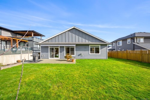 2479 Kentmere Ave, Cumberland, BC 