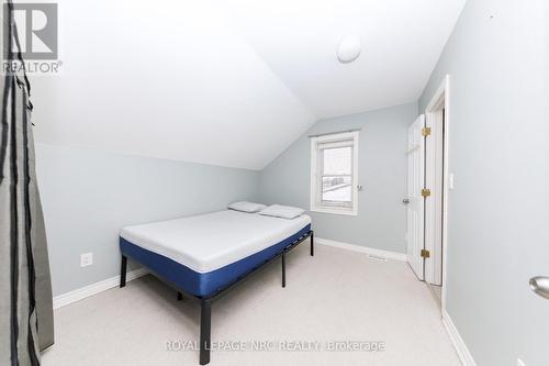 625 Lincoln Street, Welland (Lincoln/Crowland), ON - Indoor Photo Showing Bedroom