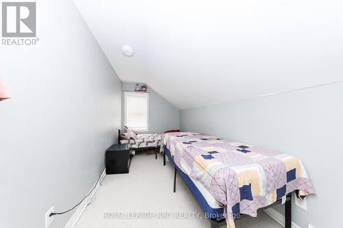 625 Lincoln Street, Welland (Lincoln/Crowland), ON - Indoor Photo Showing Bedroom