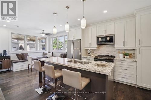 4 Rembe Avenue, Hamilton, ON - Indoor Photo Showing Kitchen With Double Sink With Upgraded Kitchen
