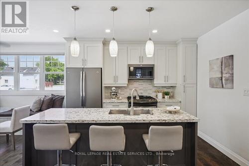 4 Rembe Avenue, Hamilton, ON - Indoor