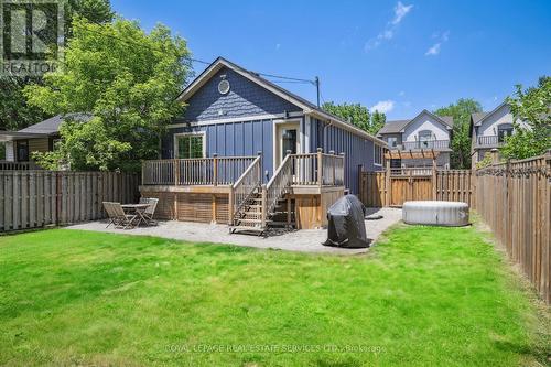 4 Rembe Avenue, Hamilton, ON - Outdoor