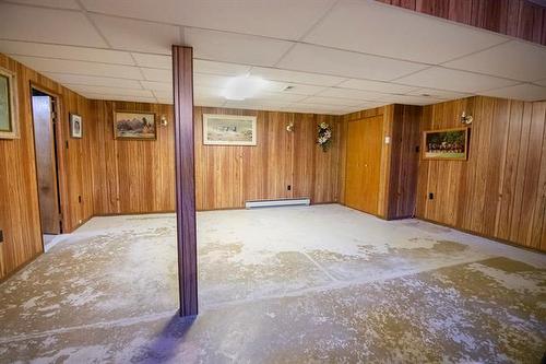 19 Dufferin Ave, Pinawa, MB 