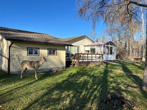 19 Dufferin Ave, Pinawa, MB 