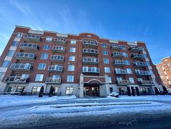 403-5200 Boul. des Sources  Montréal (Pierrefonds-Roxboro), QC H8Z 3M4