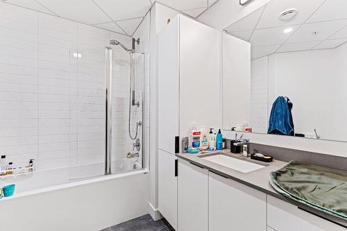 Salle de bains - 713-60  - 70 Rue Wellington S., Sherbrooke (Les Nations), QC - Indoor Photo Showing Bathroom