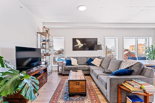 Salon - 713-60  - 70 Rue Wellington S., Sherbrooke (Les Nations), QC - Indoor Photo Showing Living Room