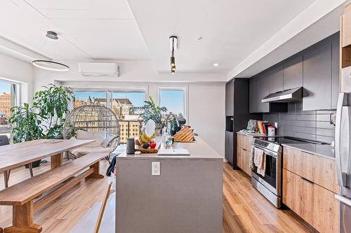 Cuisine - 713-60  - 70 Rue Wellington S., Sherbrooke (Les Nations), QC - Indoor Photo Showing Kitchen