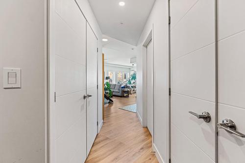 Corridor - 713-60  - 70 Rue Wellington S., Sherbrooke (Les Nations), QC - Indoor Photo Showing Other Room