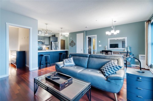 302-555 Franklyn St  Nanaimo, BC V9R 2X9