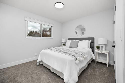 2757 Paula Road, West Kelowna, BC - Indoor Photo Showing Bedroom