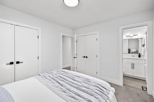 2757 Paula Road, West Kelowna, BC - Indoor Photo Showing Bedroom