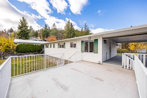 2757 Paula Road, West Kelowna, BC - Outdoor