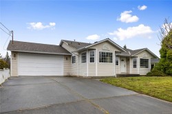 513 Rowan Dr  Qualicum Beach, BC V9K 1K1