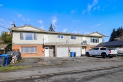 221/223 Third St  Duncan, BC V9L 0B3
