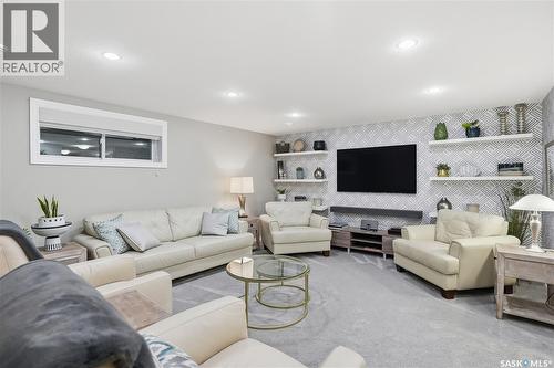 341 4000 Sandhill Crescent, Regina, SK - Indoor Photo Showing Living Room