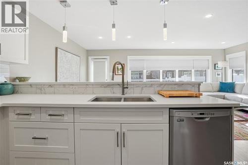 341 4000 Sandhill Crescent, Regina, SK - Indoor Photo Showing Kitchen With Double Sink
