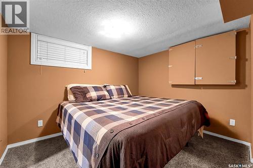207 5Th Avenue E, Biggar, SK - Indoor Photo Showing Bedroom