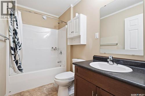103 225 Hassard Close, Saskatoon, SK - Indoor Photo Showing Bathroom