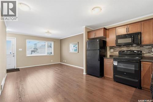 103 225 Hassard Close, Saskatoon, SK - Indoor Photo Showing Kitchen