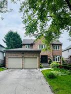 33 BEATTY CRESCENT  Aurora, ON L4G 5V3