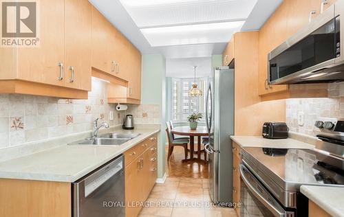 803 - 5 Lisa Street, Brampton, ON - Indoor Photo Showing Kitchen With Double Sink