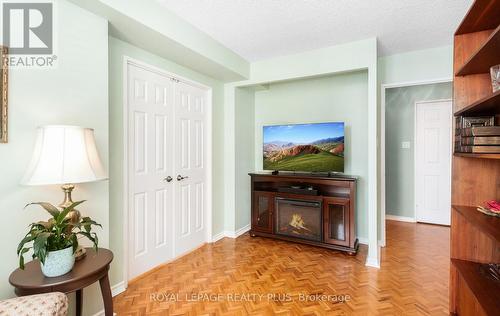 803 - 5 Lisa Street, Brampton, ON - Indoor Photo Showing Other Room