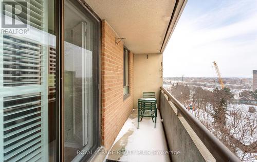 803 - 5 Lisa Street, Brampton, ON - Outdoor