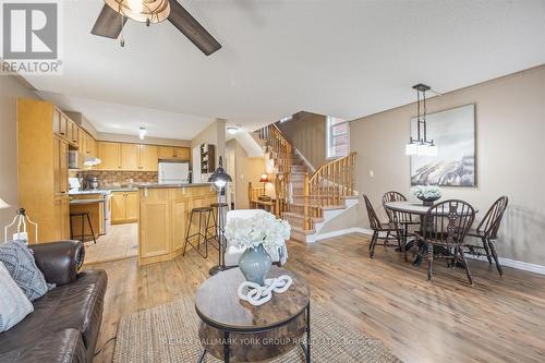 11 Snedden Avenue, Aurora, ON - Indoor