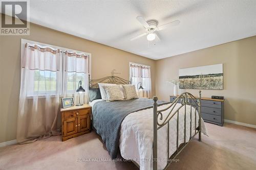 11 Snedden Avenue, Aurora, ON - Indoor Photo Showing Bedroom