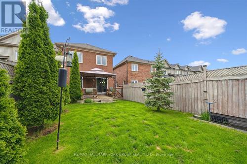 11 Snedden Avenue, Aurora, ON - Outdoor