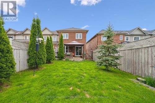 11 Snedden Avenue, Aurora, ON - Outdoor