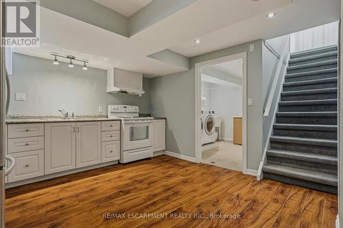 20 Shirley Street, Hamilton, ON - Indoor Photo Showing Kitchen
