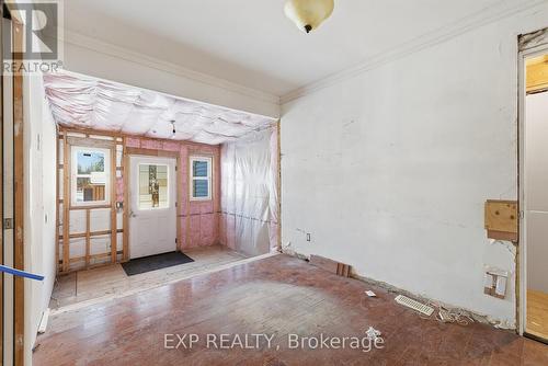 14 Athlone Road, Cambridge, ON - Indoor Photo Showing Other Room