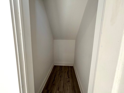 Rangement - 2142 Boul. Grand, Montréal (Côte-Des-Neiges/Notre-Dame-De-Grâce), QC - Indoor Photo Showing Other Room