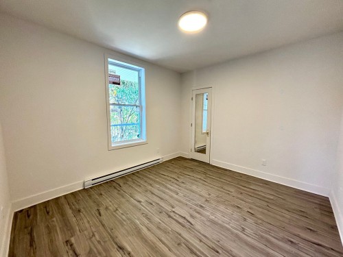 Chambre à coucher - 2142 Boul. Grand, Montréal (Côte-Des-Neiges/Notre-Dame-De-Grâce), QC - Indoor Photo Showing Other Room