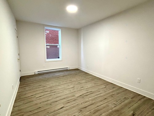 Chambre à coucher - 2142 Boul. Grand, Montréal (Côte-Des-Neiges/Notre-Dame-De-Grâce), QC - Indoor Photo Showing Other Room