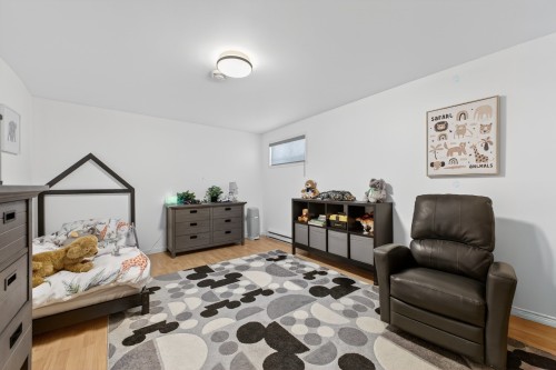 Chambre à coucher - 107 Rue Thibert, Saint-Constant, QC - Indoor Photo Showing Bedroom