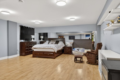 Chambre à coucher - 107 Rue Thibert, Saint-Constant, QC - Indoor Photo Showing Bedroom