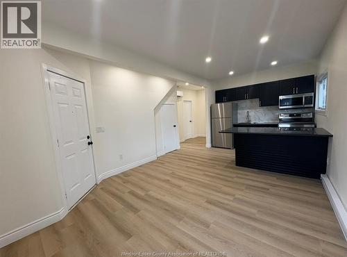 191 Marentette Unit# 1, Windsor, ON - Indoor Photo Showing Kitchen