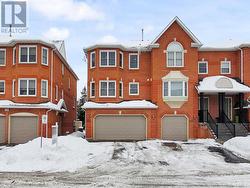 105 - 105 LEAH CRESCENT  Vaughan, ON L4J 8C4