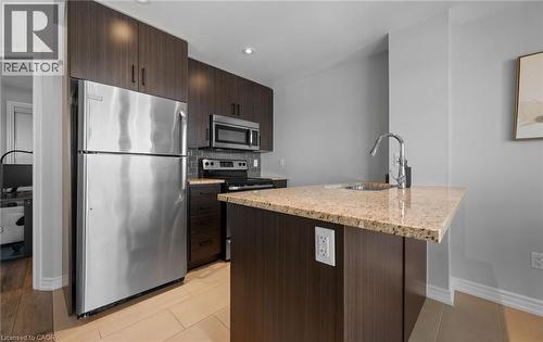 427 Aberdeen Avenue, Hamilton, ON - Indoor Photo Showing Kitchen