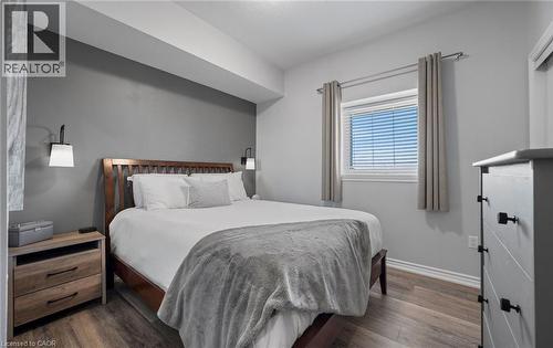 427 Aberdeen Avenue, Hamilton, ON - Indoor Photo Showing Bedroom
