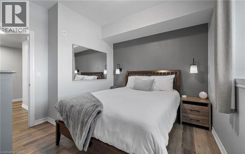 427 Aberdeen Avenue, Hamilton, ON - Indoor Photo Showing Bedroom