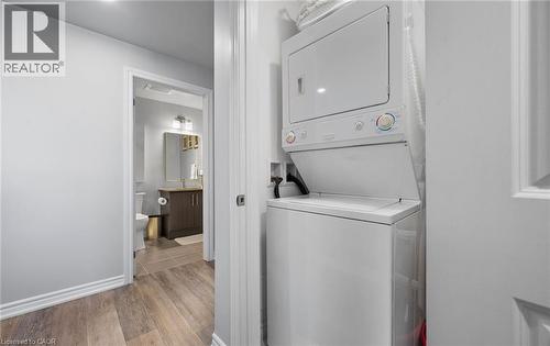 427 Aberdeen Avenue, Hamilton, ON - Indoor Photo Showing Laundry Room