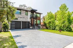 1204 ARGREEN ROAD  Mississauga, ON L5G 3J3