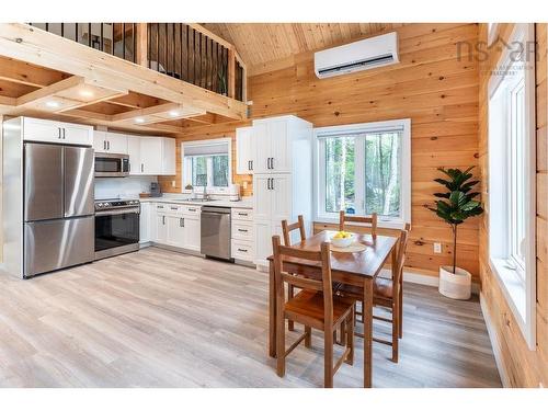 21 Phoenix Lane, Vaughan, NS 