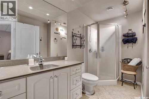 910 Roth Terrace, Rosthern, SK - Indoor Photo Showing Bathroom
