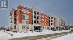 213 - 195 COMMONWEALTH STREET  Kitchener, ON N2E 0H5